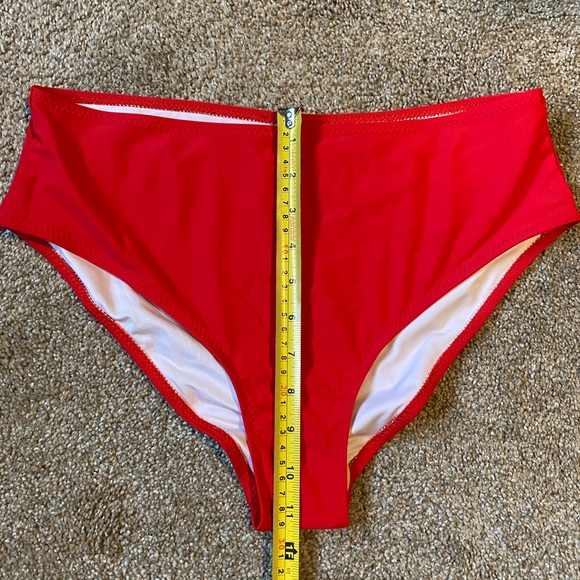 NWT Womens Beachsissi XL Tankini Top, Red & White Floral Pattern w/ Red Bottoms - Picture 9 of 11